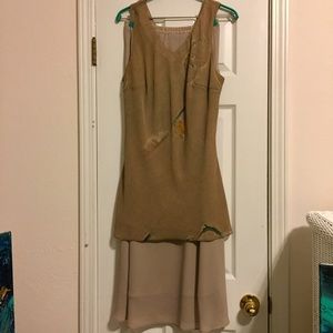Silky Skirt and tunic tan set Very slimming